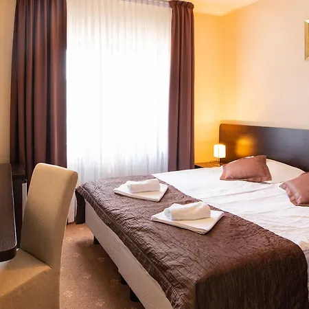 Solar Bed & Breakfast 3*