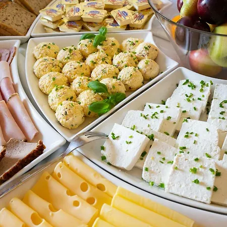 Solar Bed & Breakfast 3*